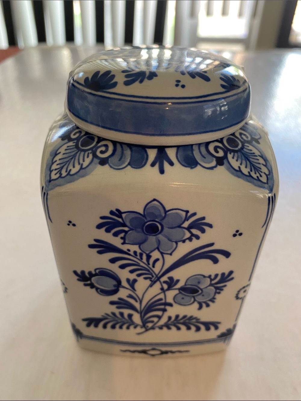 Vintage 1983 Royal Delft De Porceleyne Fles Hand Painted Lidded Jar 4.5”